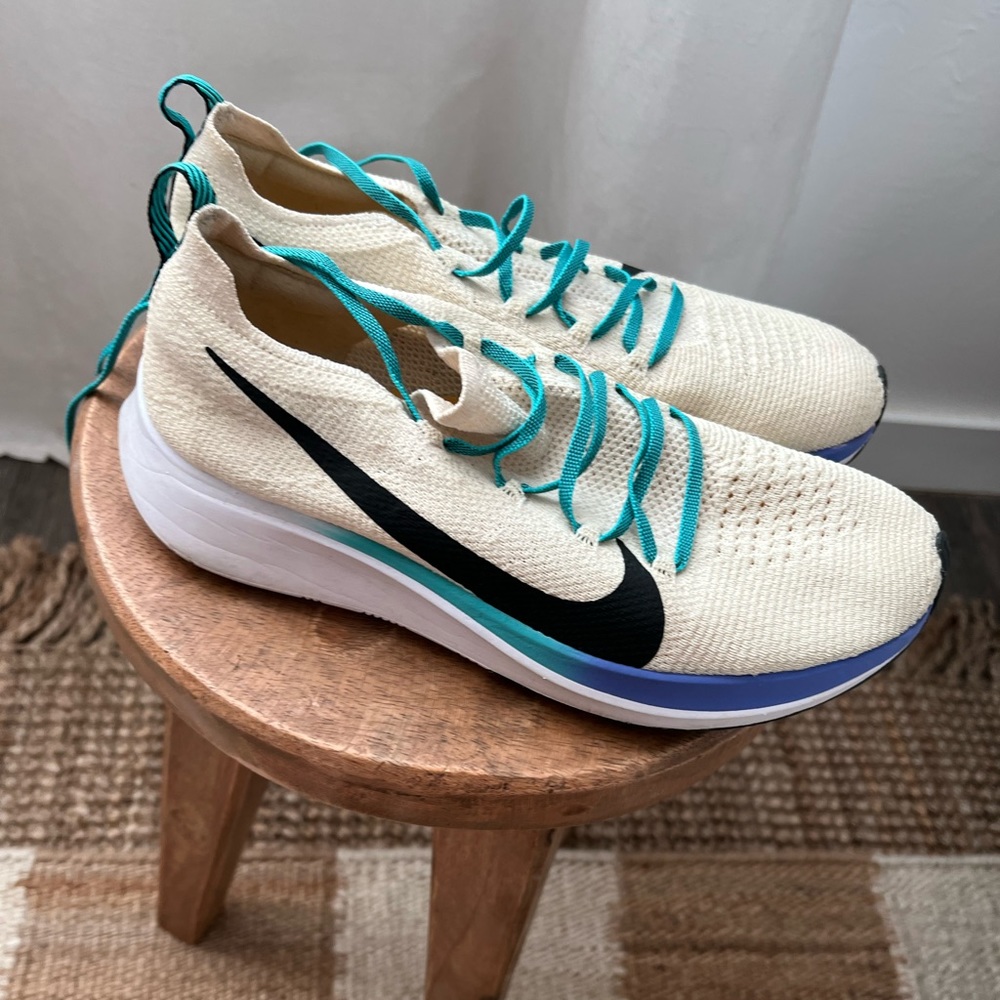 Nike Zoom Fly Flyknit Running Sneakers Cream 10
